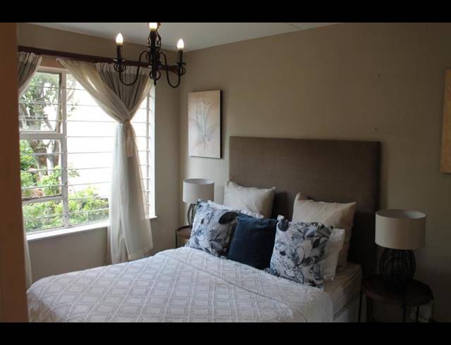 2 BEDROOM TOWNHOUSE FOR SALE IN BEDFORD GARDENS